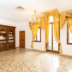 dimora-de-le-venice.hotelinveneto.com/